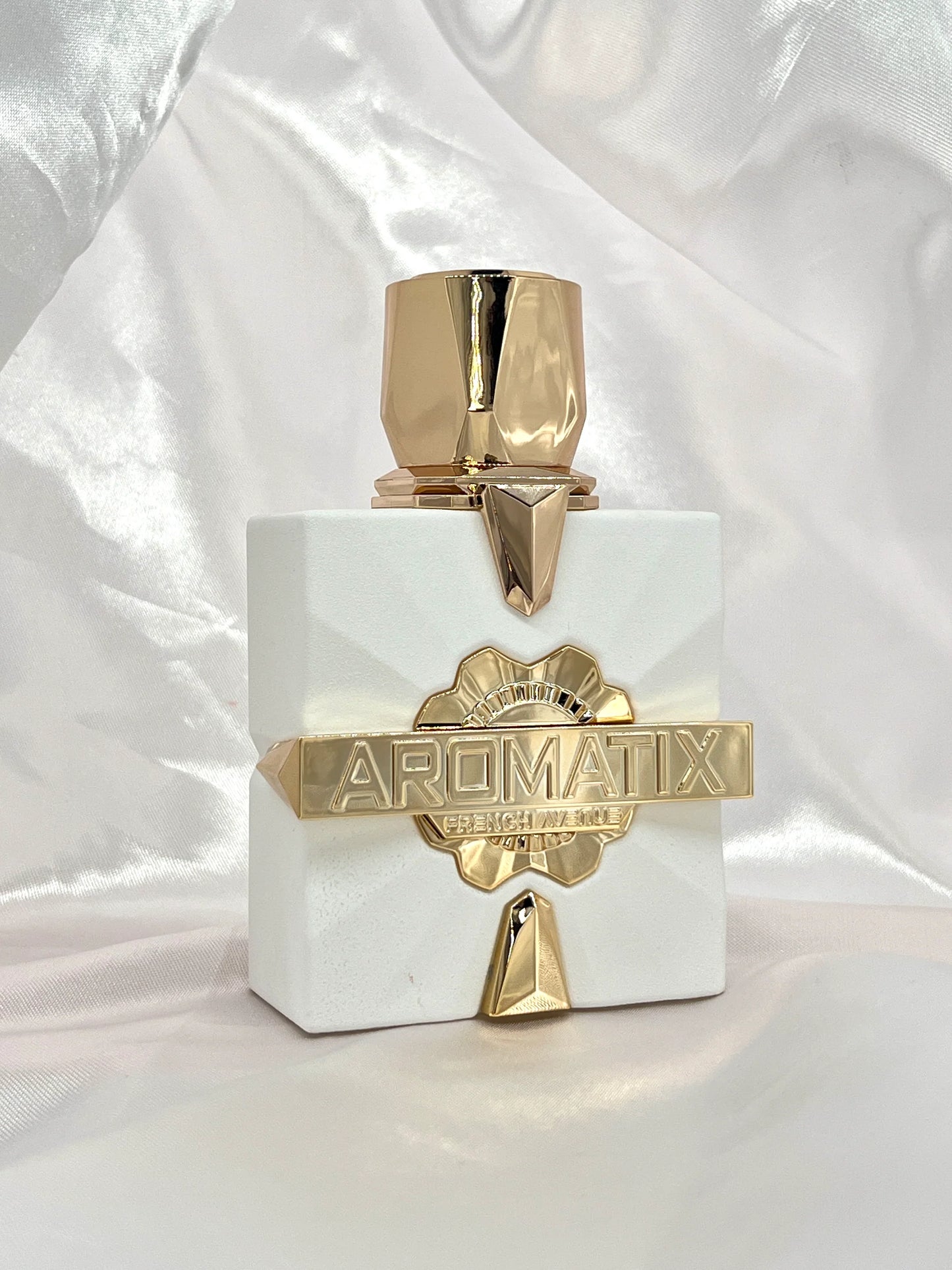 Platine Blanc by Aromatix X French Avenue
